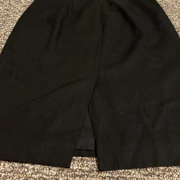 JH Collectibles vintage woman’s high waist black dress skirt - Picture 7 of 8